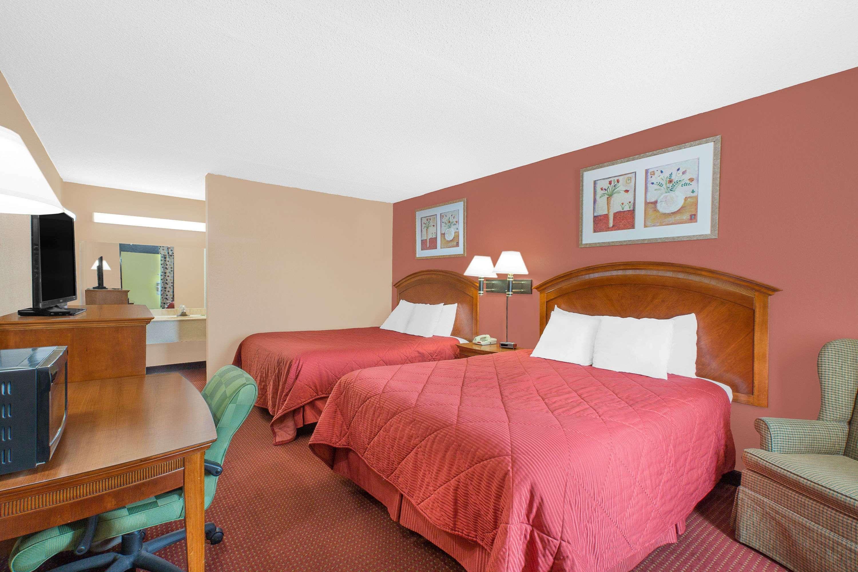 Super 8 By Wyndham Marion Nc Hotel Luaran gambar
